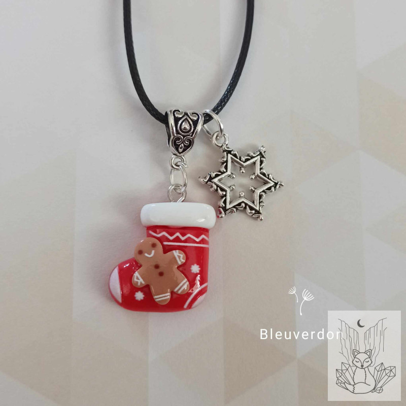Collier fantaisie de noël - botte de père noël