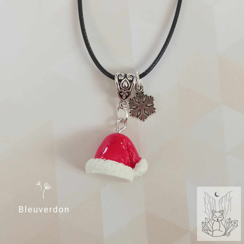 Collier fantaisie de noël - bonnet papa noël