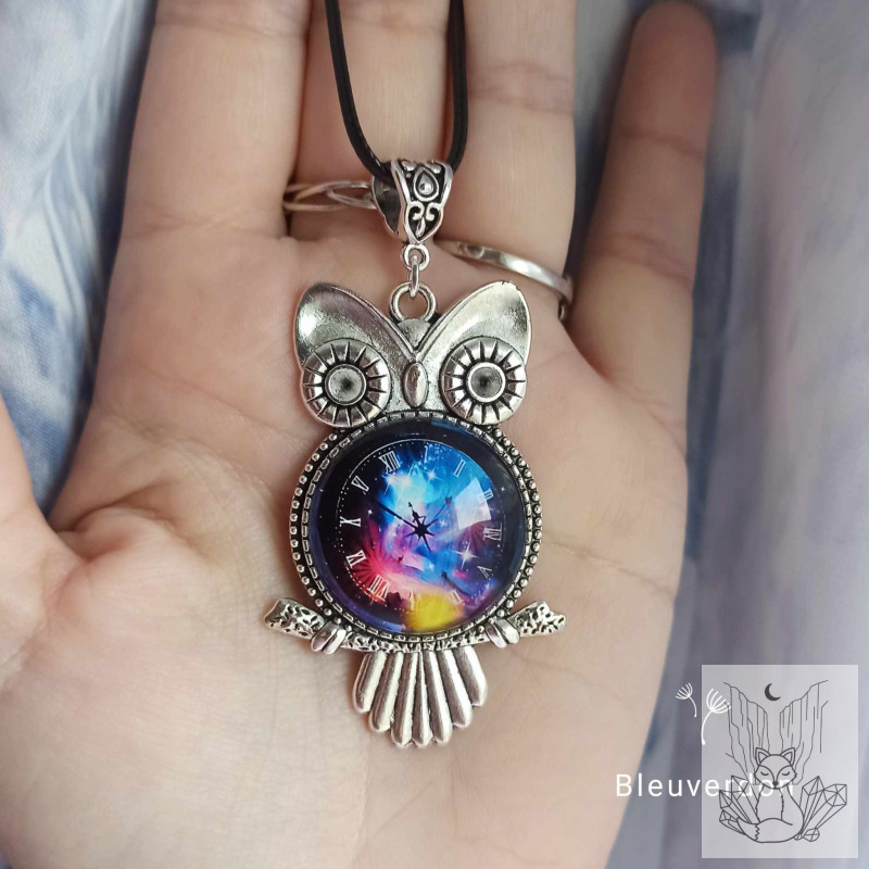 Collier fantaisie chouette et cabochon horloge fantaisie