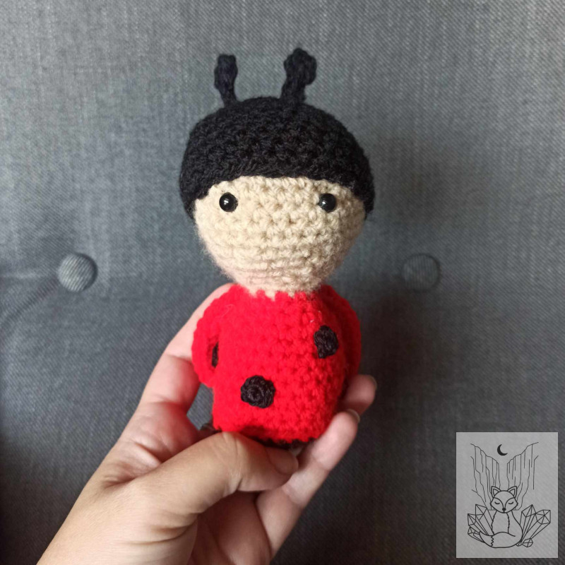 DESTOCKAGE prix mini , peluche coccinelle fait main au crochet