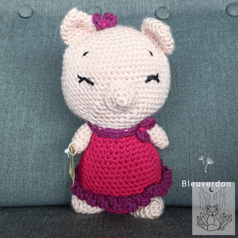 Amigurumi cochon , peluche cochon au crochet