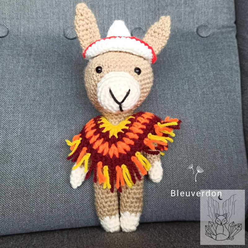 Amigurumi lama , peluche lama au crochet