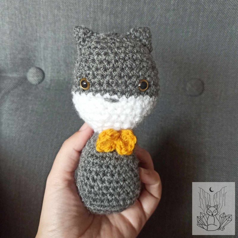 DESTOCKAGE prix mini , peluche chat fait main au crochet