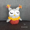 Peluche chouette citrouille fait main au crochet. Amigurumi automne