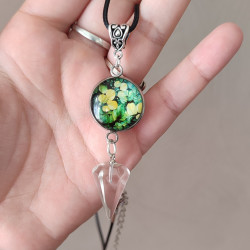 Collier cristal de roche et...
