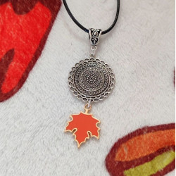 Collier fantaisie feuille...