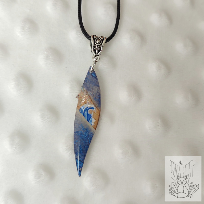 Collier résine et bois collection Océan. Pièce unique