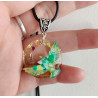 Collier résine et bois oiseau. Pièce unique