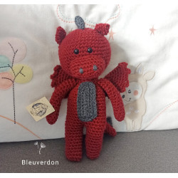 Amigurumi dragon rouge ....