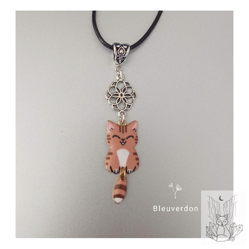 Collier fantaisie chat et fleur de vie
