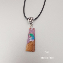 Collier en résine carpe koi