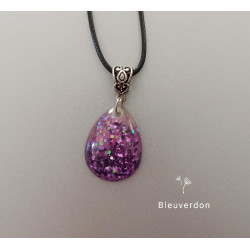 Collier en résine...