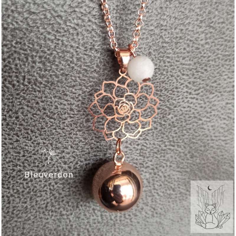 Bola de grossesse or rose - lotus et perle en quartz rose