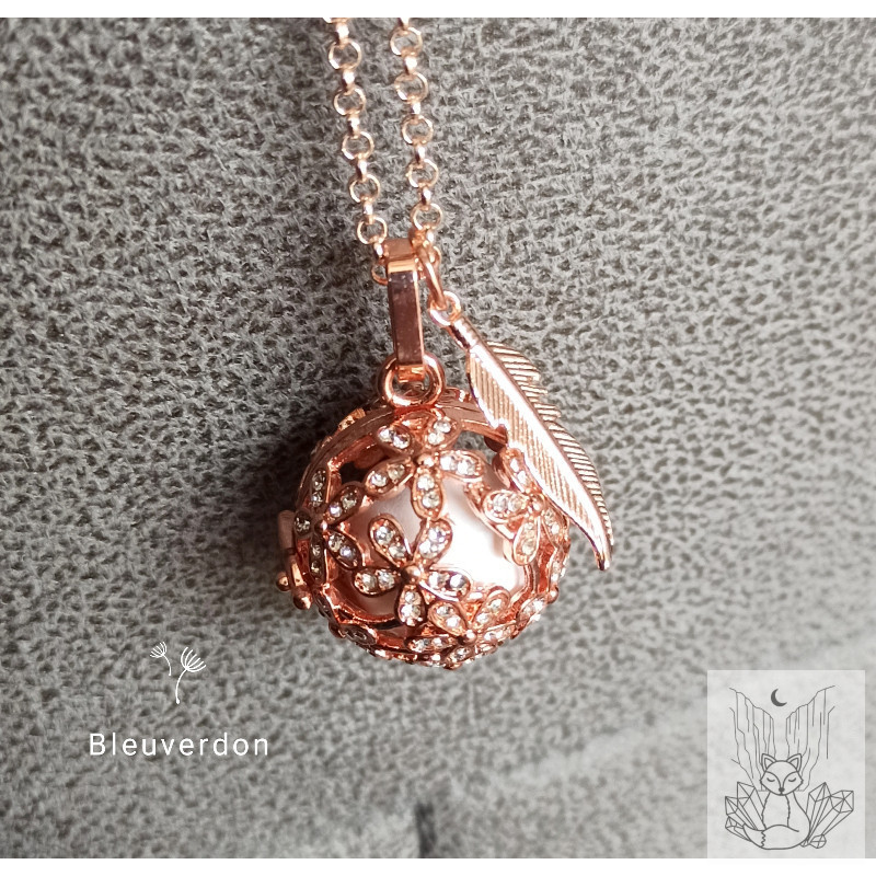Bola de grossesse or rose fleur à strass et plume