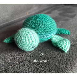 Amigurumi tortue verte...