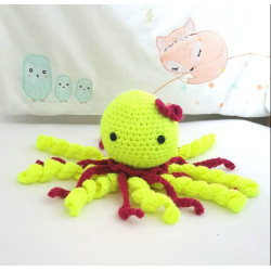 Amigurumi pieuvre jaune...