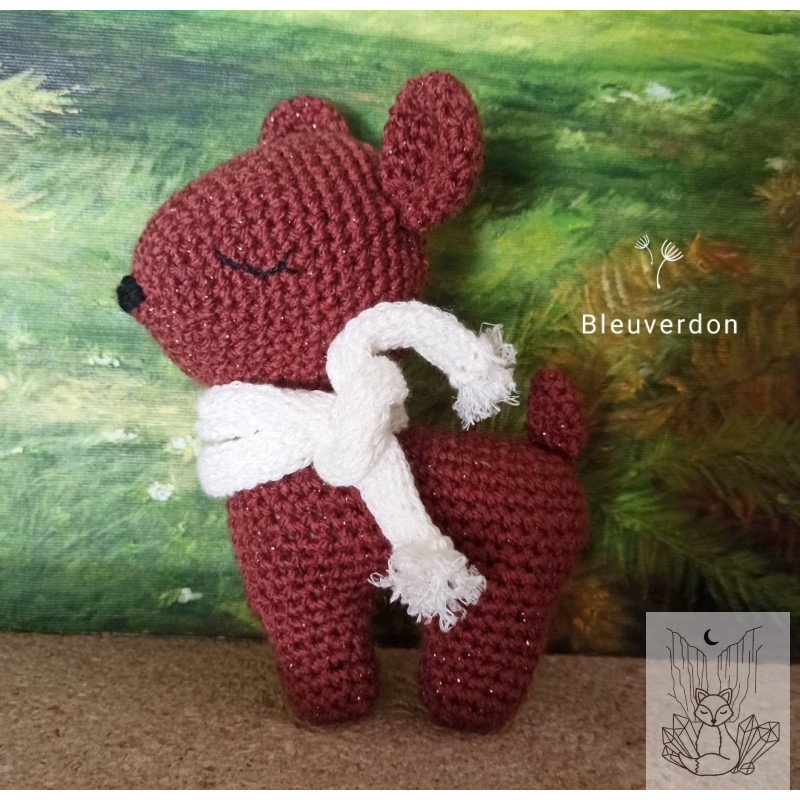 Amigurumi faon , Peluche faon de profil