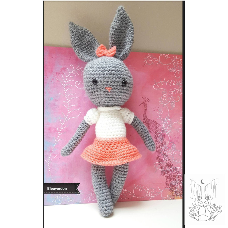 Amigurumi lapine . Peluche lapin au crochet