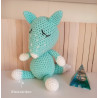 Amigurumi loup bleu vert. Peluche petit loup