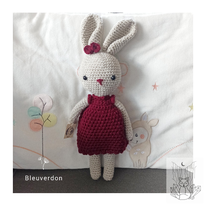 Amigurumi lapine . Peluche lapin au crochet