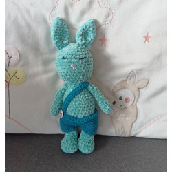 Amigurumi lapin vert d'eau...