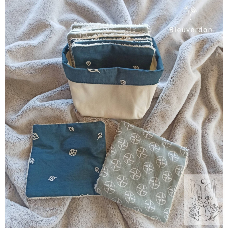 10 grandes lingettes démaquillantes + panier