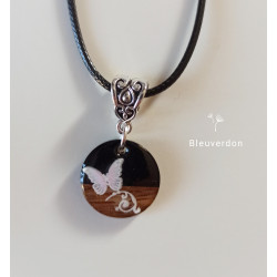 Collier papillon résine et...